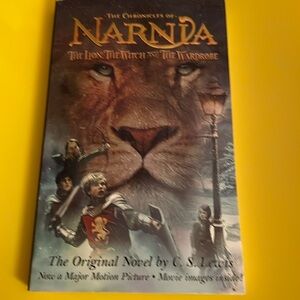 5/$5 The Chronicles of Narnia. The Lion The witch & the Wardrobe by CS Lewis.